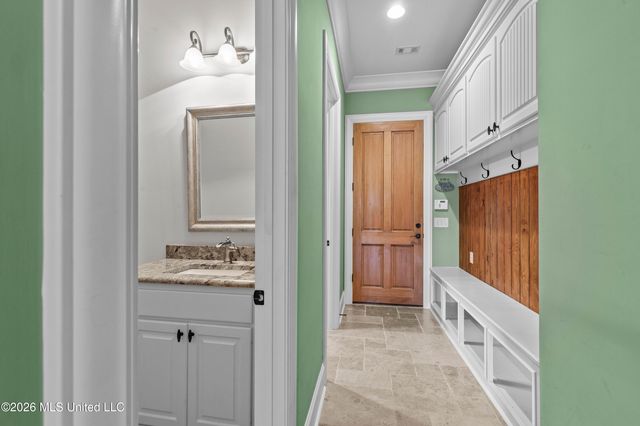 121 Harbor View Drive, Madison, MS 39110