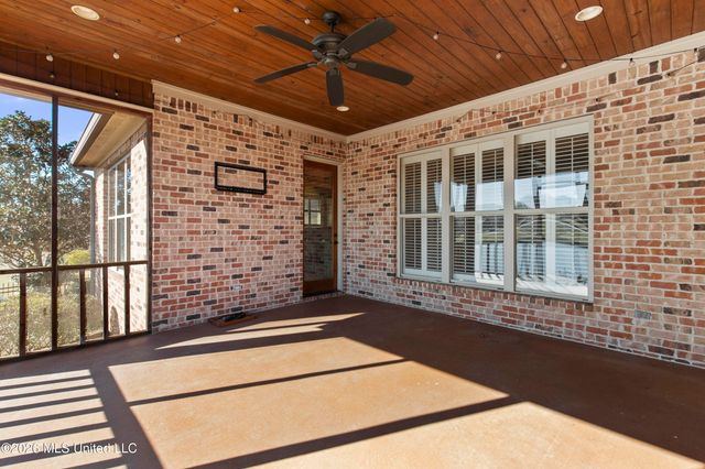 121 Harbor View Drive, Madison, MS 39110