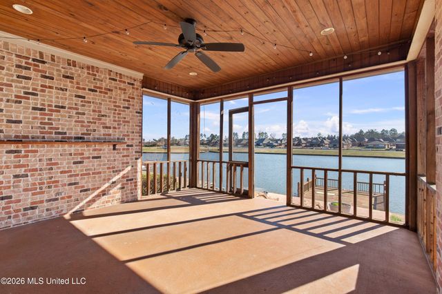 121 Harbor View Drive, Madison, MS 39110