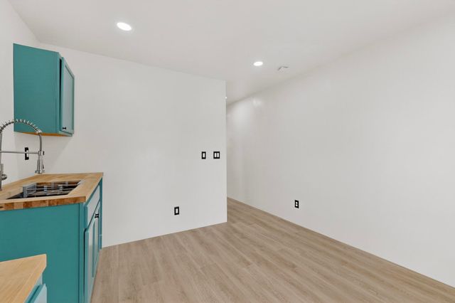 710 Onate, Santa Fe, NM 87505