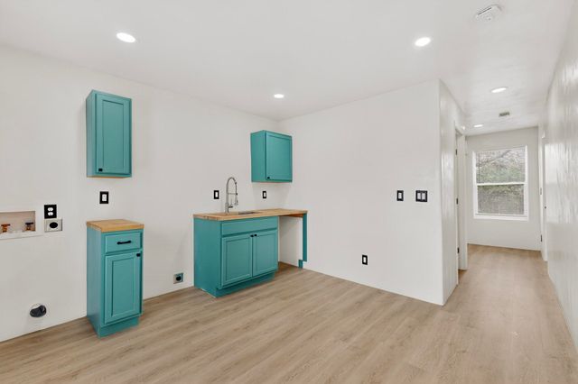 710 Onate, Santa Fe, NM 87505