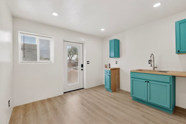 710 Onate, Santa Fe, NM 87505