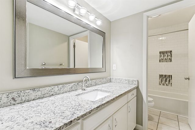 502 Harvest Hill Street, Lewisville, TX 75067