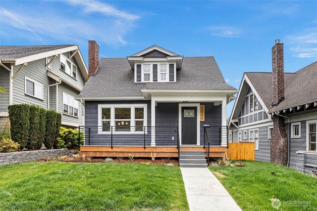 2020 33rd Avenue S, Seattle, WA 98144