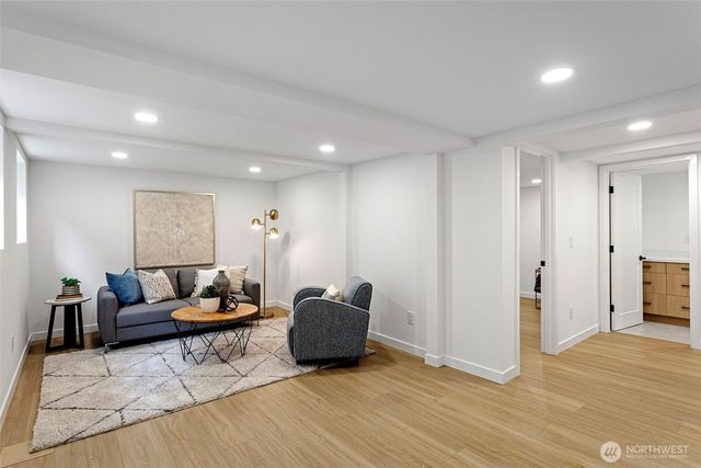 2020 33rd Avenue S, Seattle, WA 98144