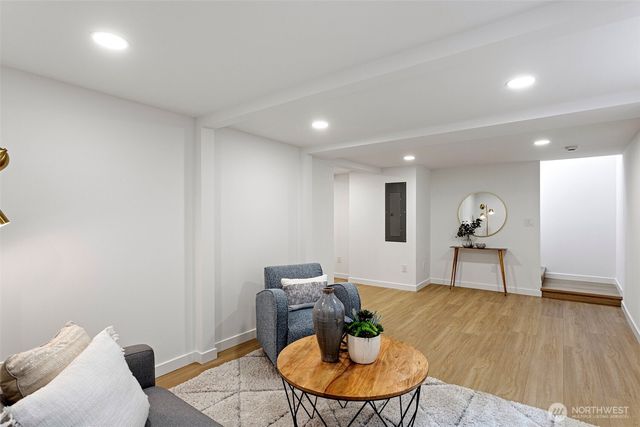 2020 33rd Avenue S, Seattle, WA 98144