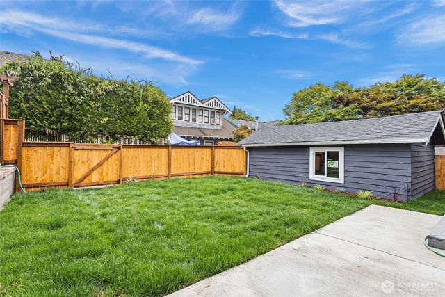 2020 33rd Avenue S, Seattle, WA 98144