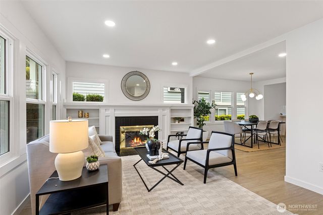 2020 33rd Avenue S, Seattle, WA 98144
