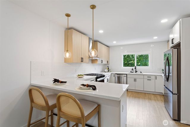 2020 33rd Avenue S, Seattle, WA 98144