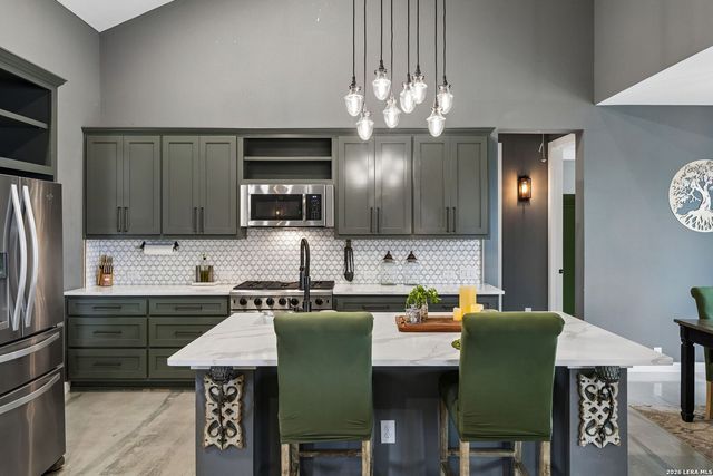 1315 Happy Hollow, New Braunfels, TX 78132