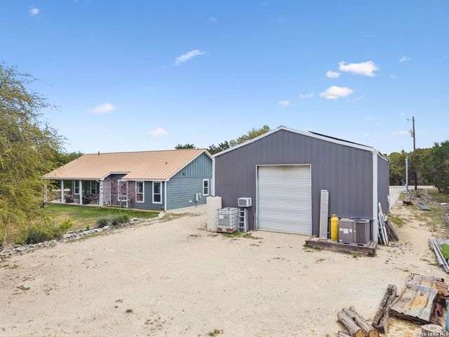 1315 Happy Hollow, New Braunfels, TX 78132