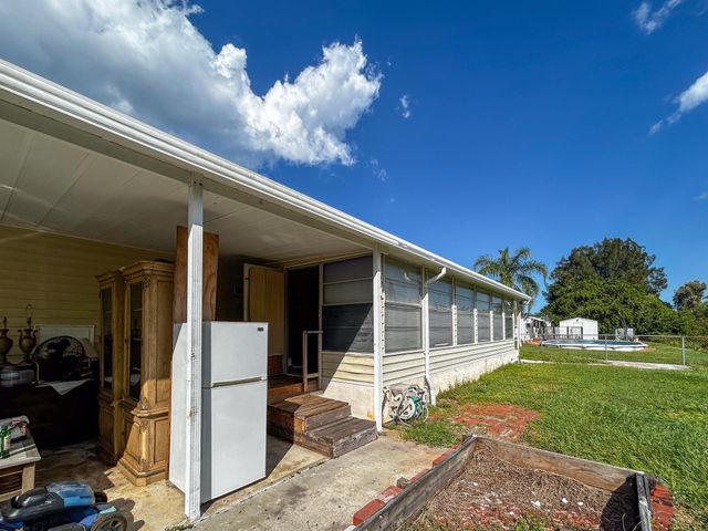 2446 SE Carroll Street, Stuart, FL 34997