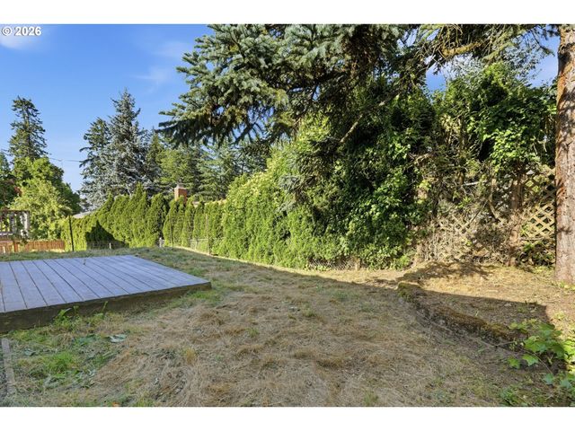 11612 Sw 49TH Ave, Portland, OR 97219