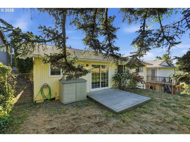 11612 Sw 49TH Ave, Portland, OR 97219