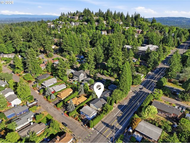 11612 Sw 49TH Ave, Portland, OR 97219