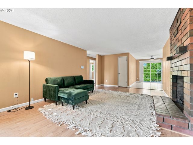 11612 Sw 49TH Ave, Portland, OR 97219