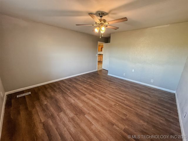 407 N Bliss Avenue, Tahlequah, OK 74464