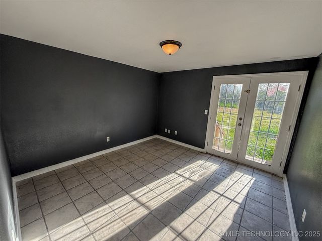 407 N Bliss Avenue, Tahlequah, OK 74464