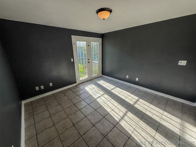 407 N Bliss Avenue, Tahlequah, OK 74464