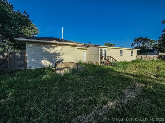 407 N Bliss Avenue, Tahlequah, OK 74464