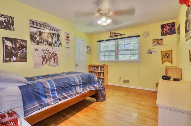 93 Summit Ct, Westfield Town, NJ 07090