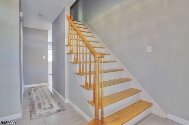 93 Summit Ct, Westfield Town, NJ 07090