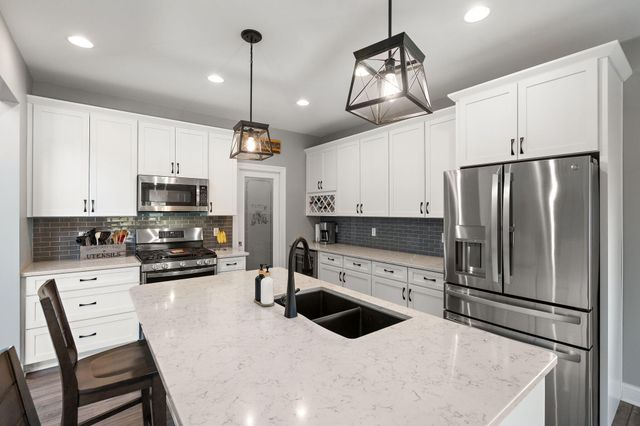 512 W Joliet Street, Crown Point, IN 46307