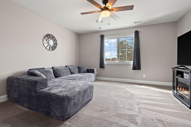 512 W Joliet Street, Crown Point, IN 46307