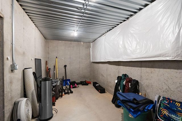 512 W Joliet Street, Crown Point, IN 46307