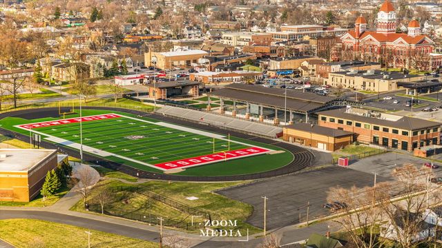 512 W Joliet Street, Crown Point, IN 46307