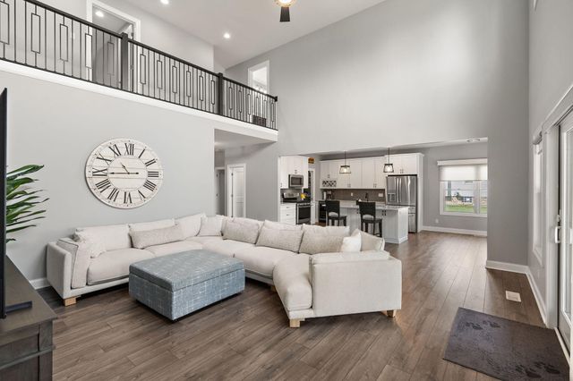 512 W Joliet Street, Crown Point, IN 46307