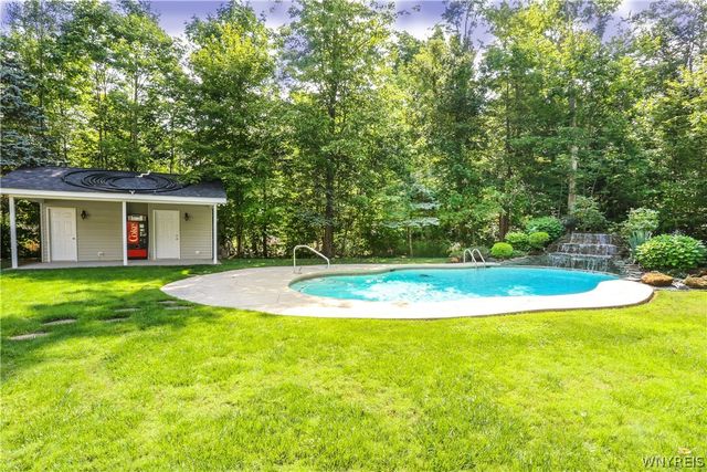140 South Jerge Drive, Elma, NY 14059