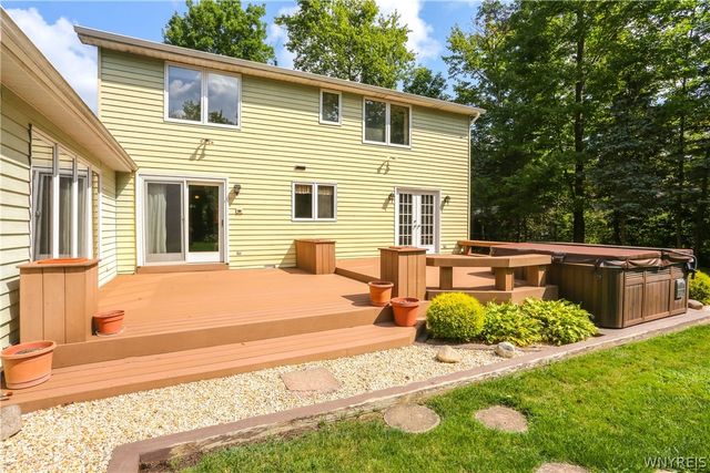 140 South Jerge Drive, Elma, NY 14059