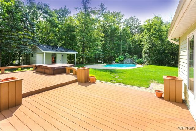140 South Jerge Drive, Elma, NY 14059