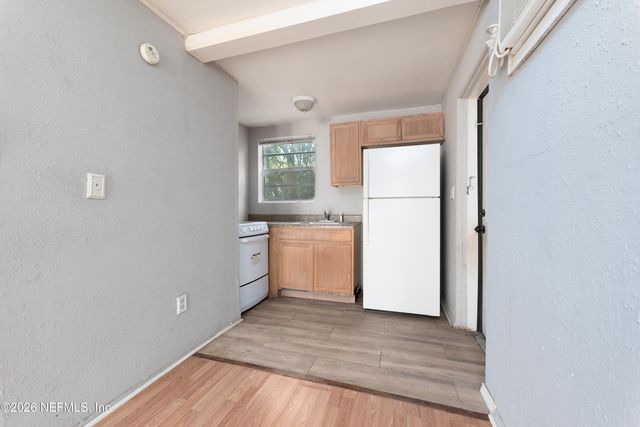 18 W 43RD Street, Jacksonville, FL 32208