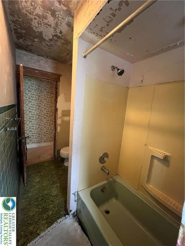 2023 Ferry Street, Wilson Boro, PA 18042