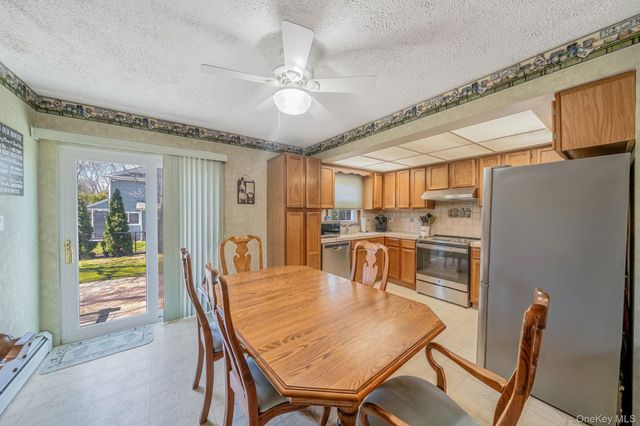 12 Ocean Avenue, East Quogue, NY 11942