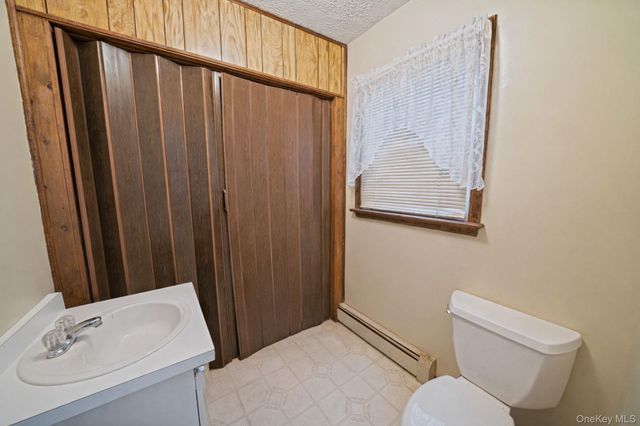 12 Ocean Avenue, East Quogue, NY 11942