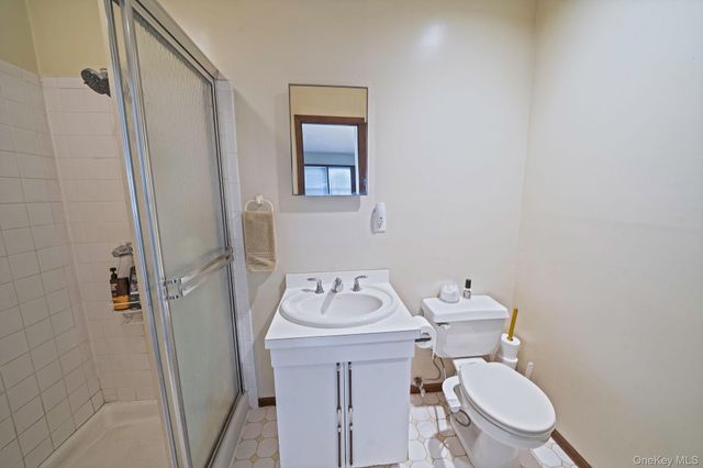 12 Ocean Avenue, East Quogue, NY 11942