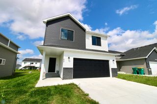 6737 71st Avenue S, Horace, ND 58047