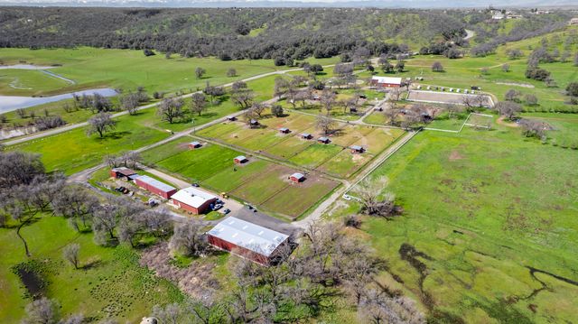 19246 Sandpiper Lane, Cottonwood, CA 96022