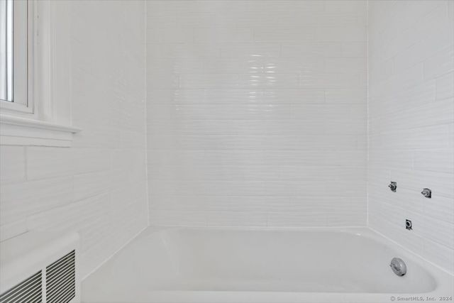 119 Sunnyside Court, Milford, CT 06460