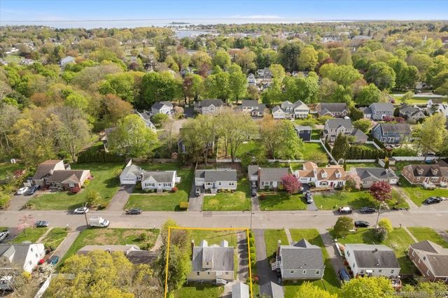 119 Sunnyside Court, Milford, CT 06460