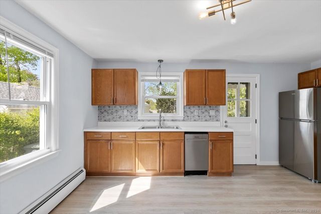 119 Sunnyside Court, Milford, CT 06460