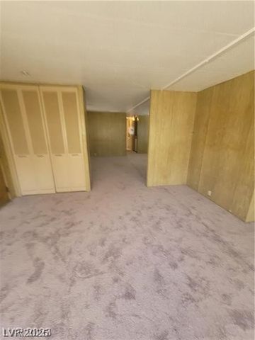 5000 Royal Avenue, Las Vegas, NV 89103