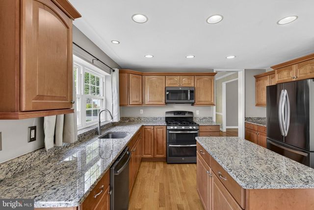 9516 OAKENSHAW DR, Manassas, VA 20110