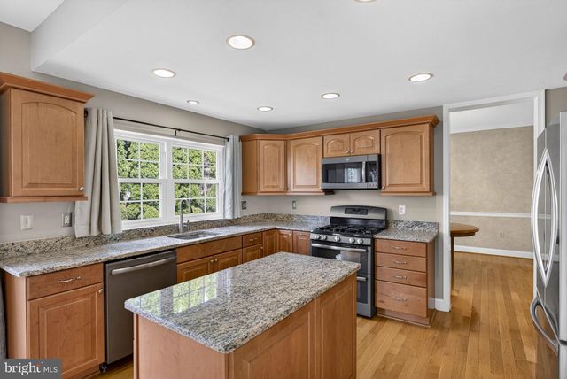 9516 OAKENSHAW DR, Manassas, VA 20110