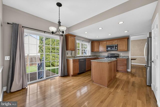 9516 OAKENSHAW DR, Manassas, VA 20110