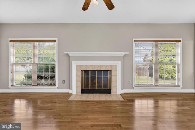 9516 OAKENSHAW DR, Manassas, VA 20110