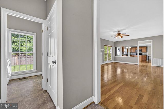 9516 OAKENSHAW DR, Manassas, VA 20110